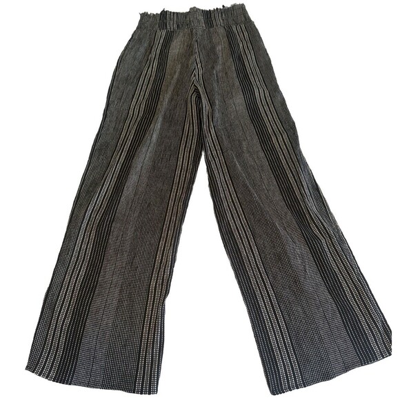 Women’s Trixxi BLACK & WHITE Smocked Waist Wide Leg Pants Size S NWT - Picture 6 of 7